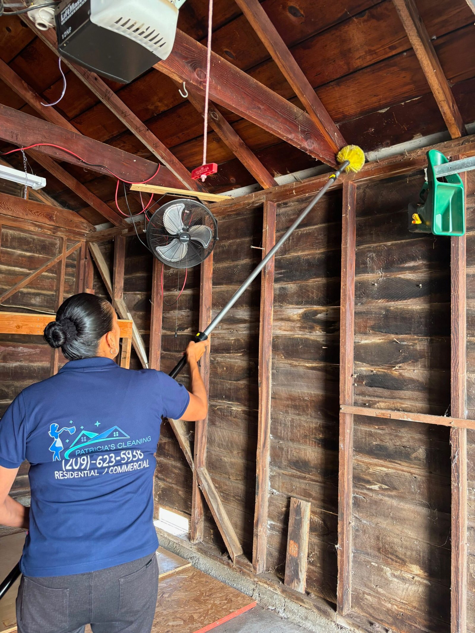 Detailed residential cleaning service